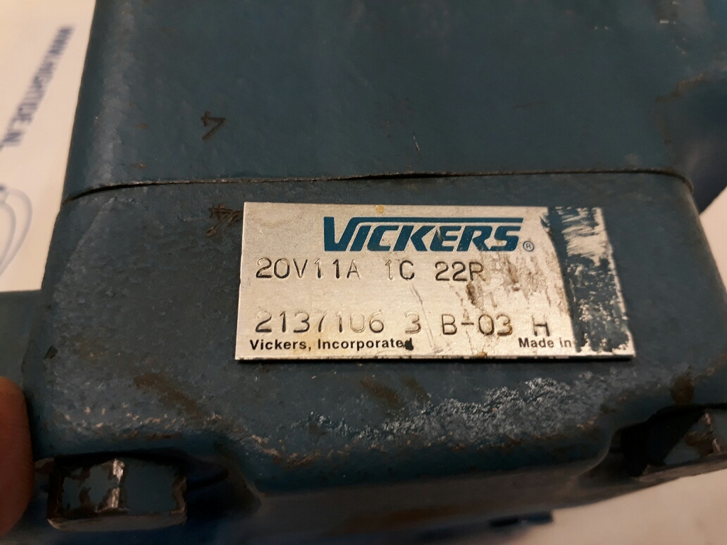 106275-2.JPG