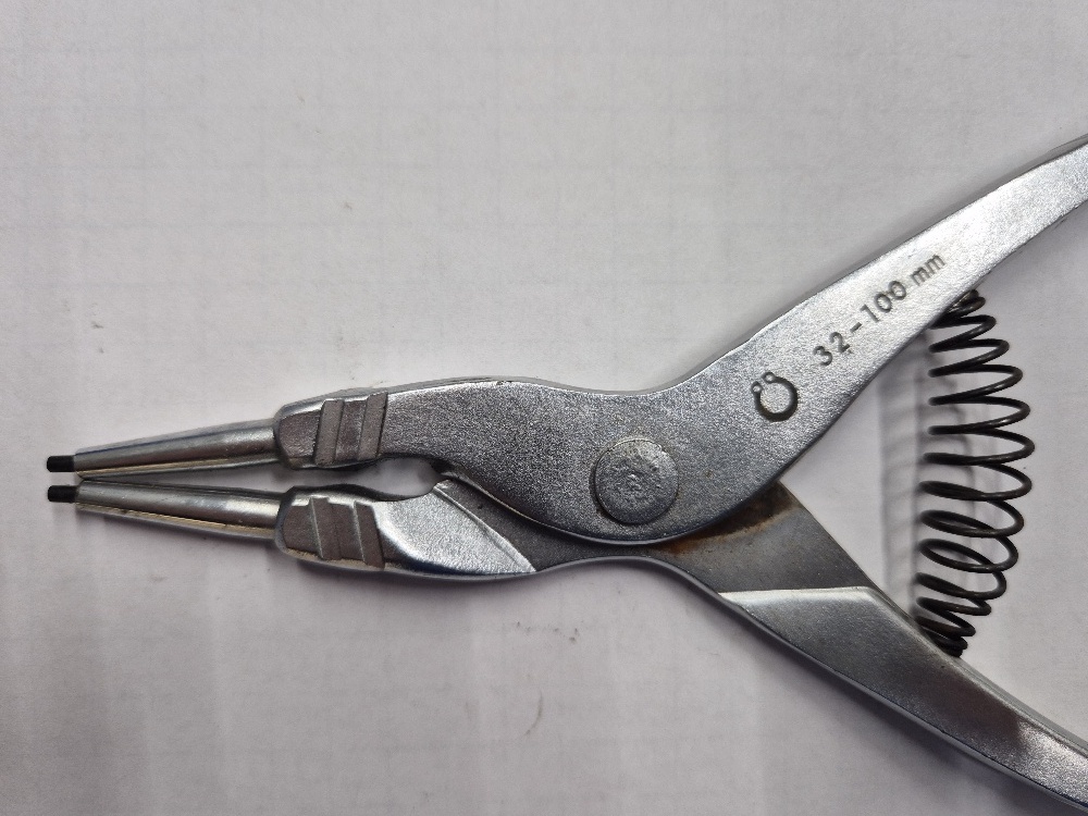 177E.23 <32-100mm> 180° Borgring tang Facom Used