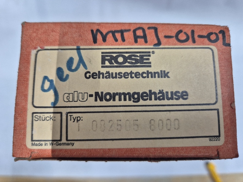 01082505 Universele behuizing Rose