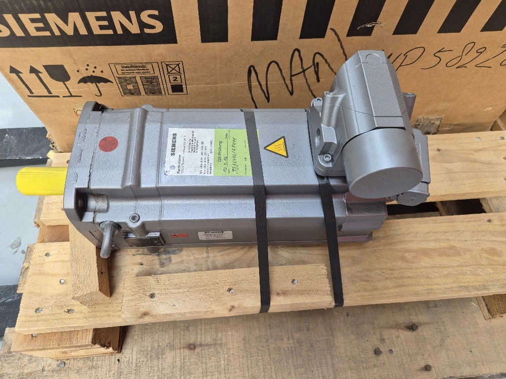 1FT7087-7WH71-3FK5 Synchronous Motor Siemens Repaired