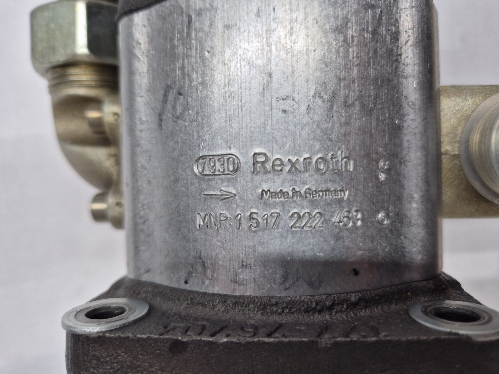 1517222483 + 1517222453 dubbel tandwiel pomp Bosch Used