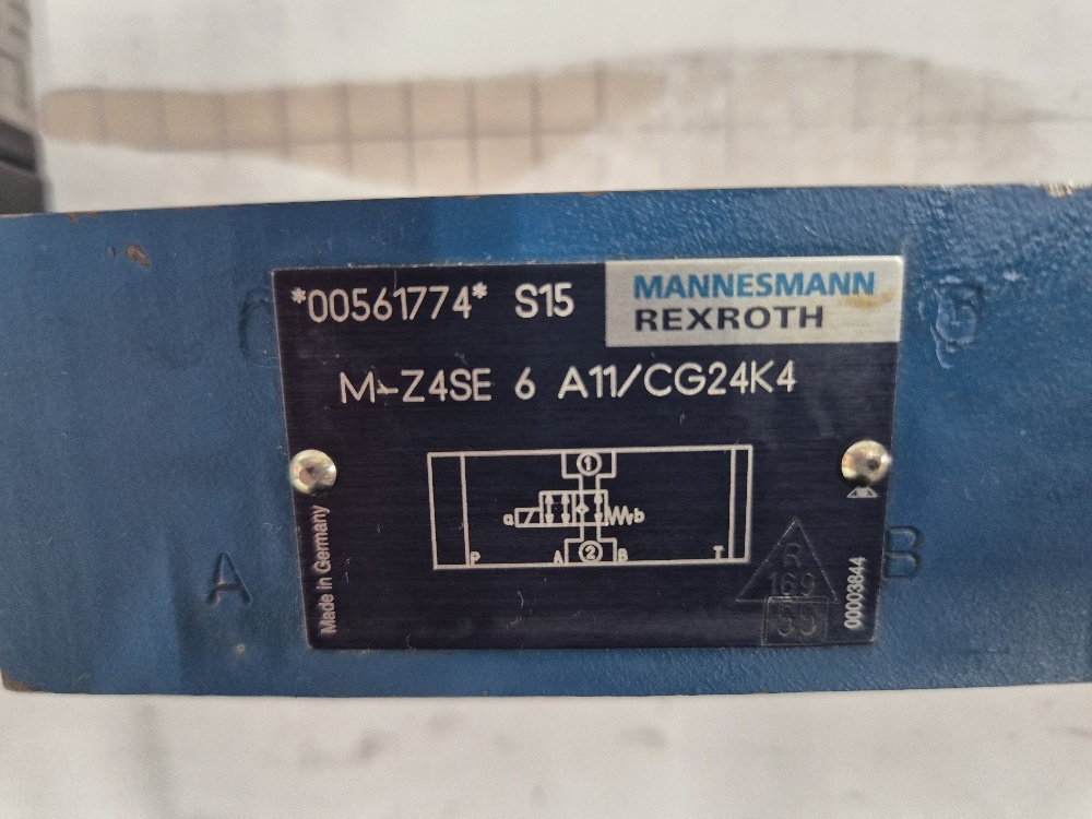 M-Z4SE 6 A11/CG24K4 NG6  4/2 tussenplaat Rexroth