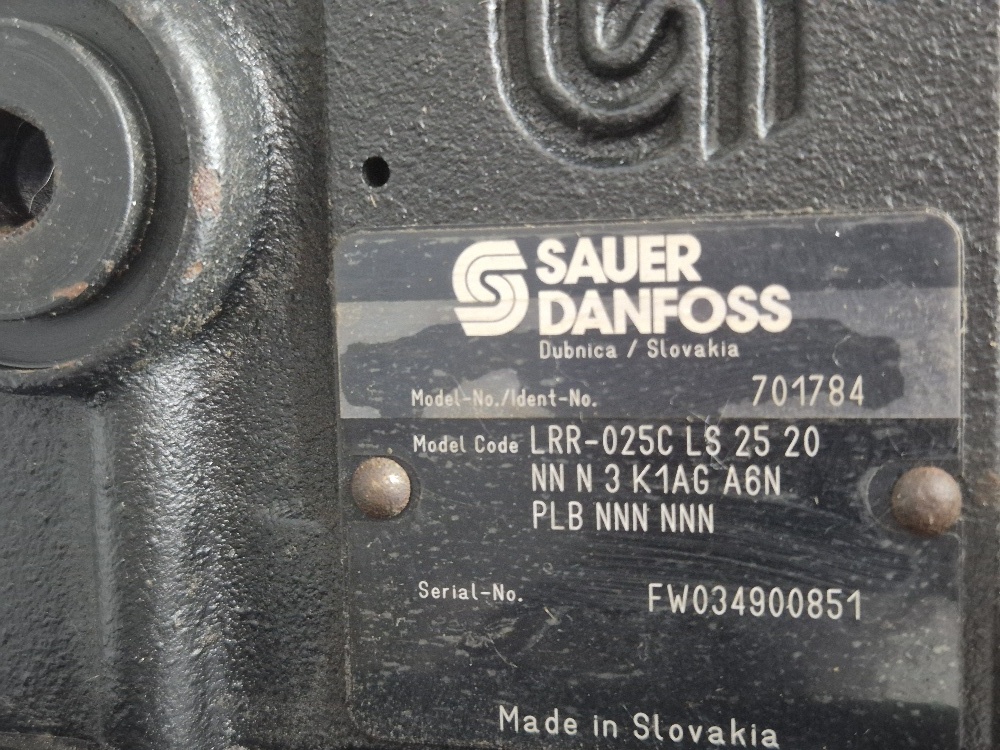LRR-025C LS 25 20 NN N 3 K1AG A6N PLB NNN NNN plunjerpomp Sauer-Danfoss Used