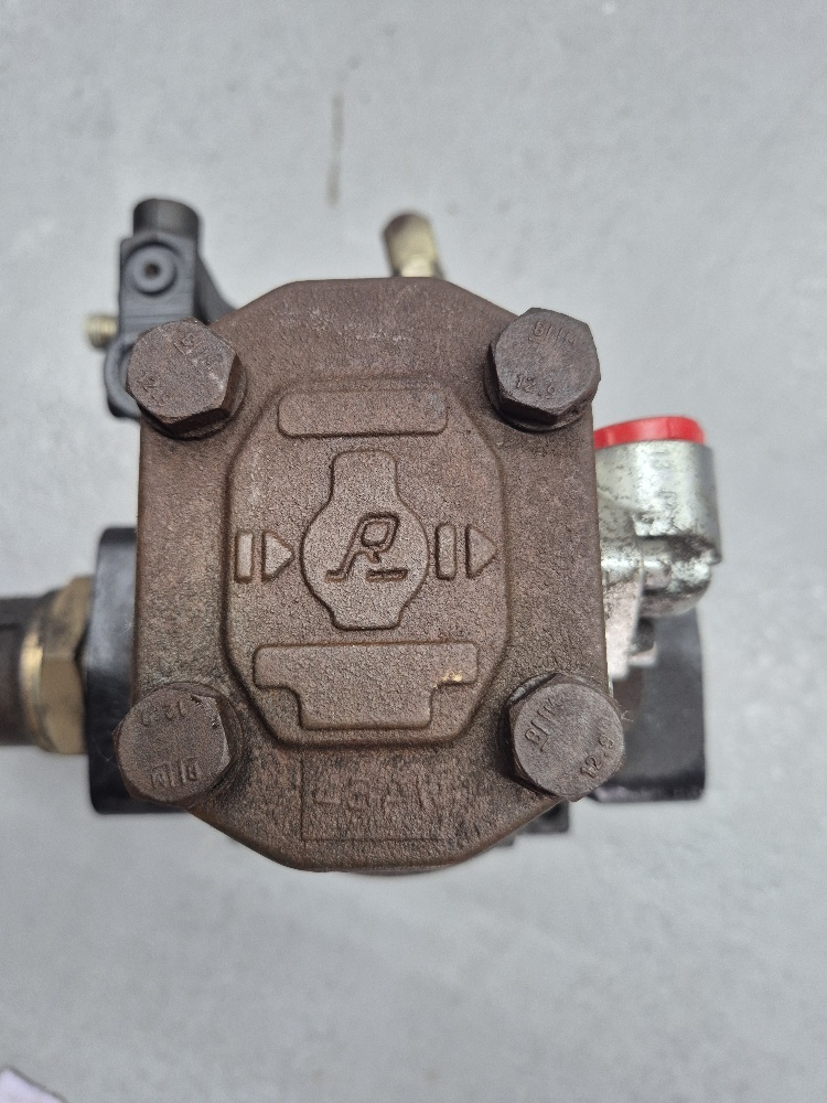 LRR-025C LS 25 20 NN N 3 K1AG A6N PLB NNN NNN plunjerpomp Sauer-Danfoss Used