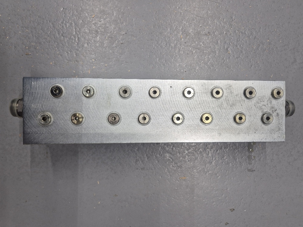 8HSR 06 C35 Manifold NG6 8-voudig Rexroth