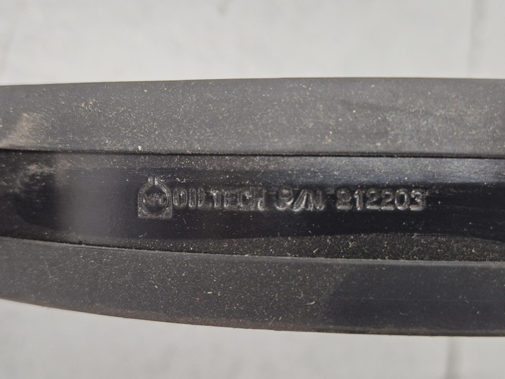 212203 Accumulator beugel Oiltech