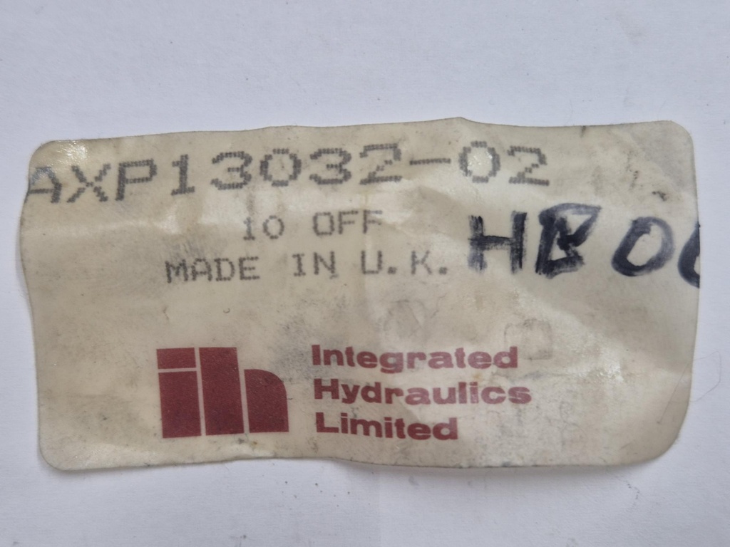 AXP 13032-02 cavity plug Integrated / Eaton