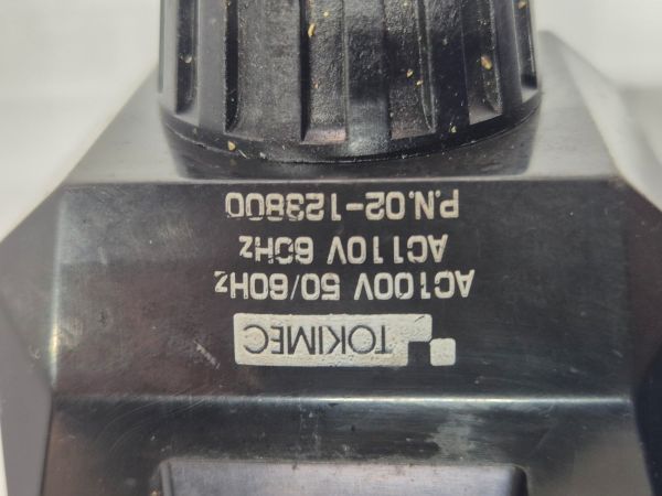 DG4V-5-2C-M-PL-T-6-40 4/3 NG10 ventiel Vickers / Tokimec