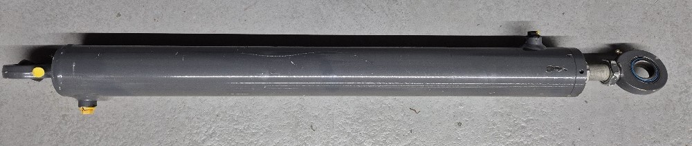 D35-60-560/800-B 1xGK25DO 1x stangkop 25mm M24 Cilinder Used