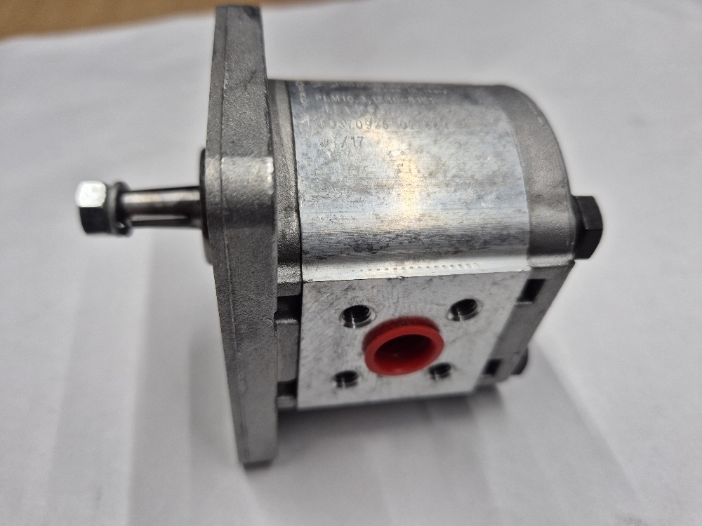 PLM10.3,15R0-81E1-LBA/BB-N-EL tandwielmotor Casappa Used