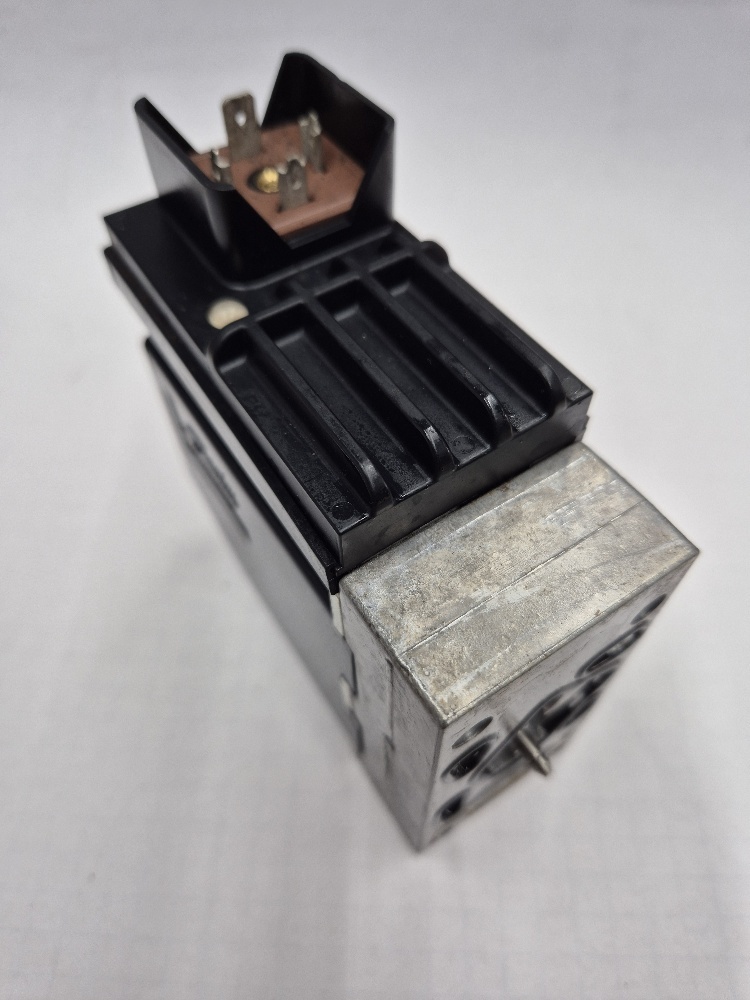 157B4033 PVEH 11-32Vdc PVG32 S4 DIN Used