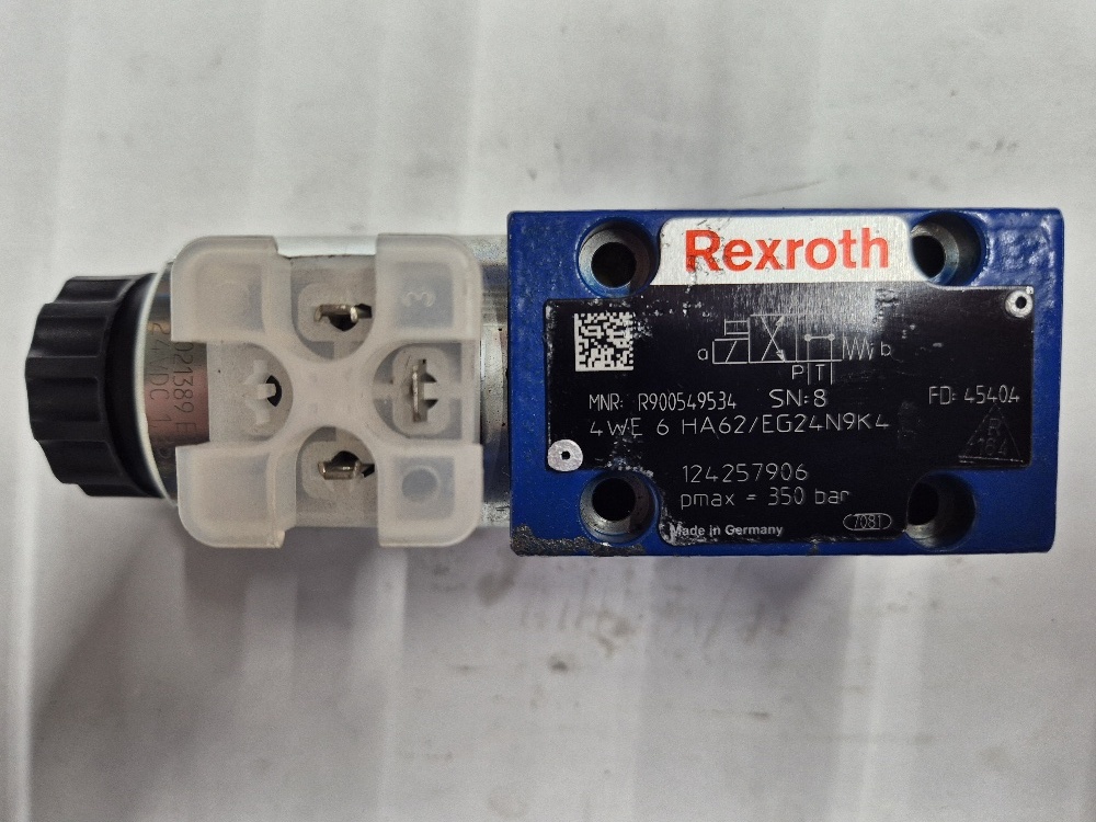 4WE 6 HA62/EG24N9K4 4/2 Cetop03 directional control valve Rexroth