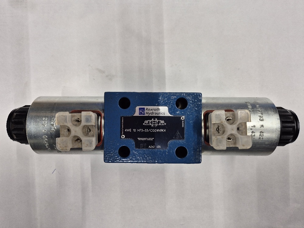4WE 10 H73-33/CG24N9K4 4/3 NG10 Ventiel Rexroth