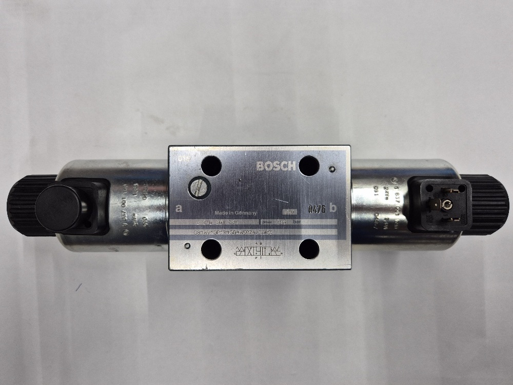 081WV10P1V1004WS024/00D0 4/3 Cetop05 directional control valve Bosch