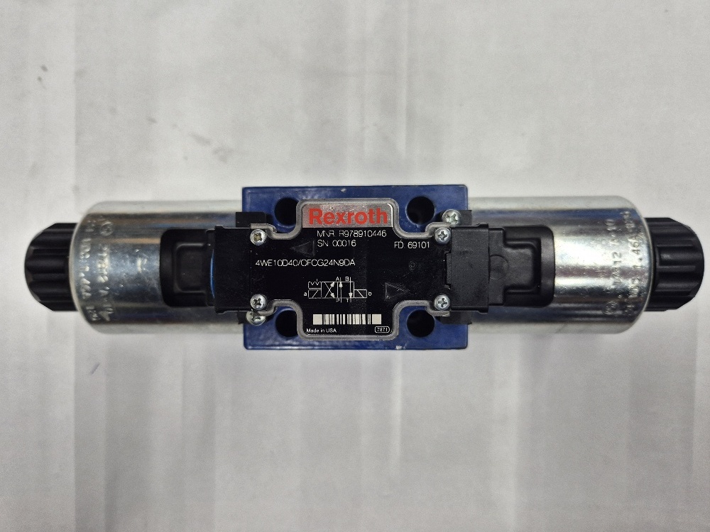 4WE 10 D40/OFCG24N9DA 4/2 NG10 Ventiel Rexroth