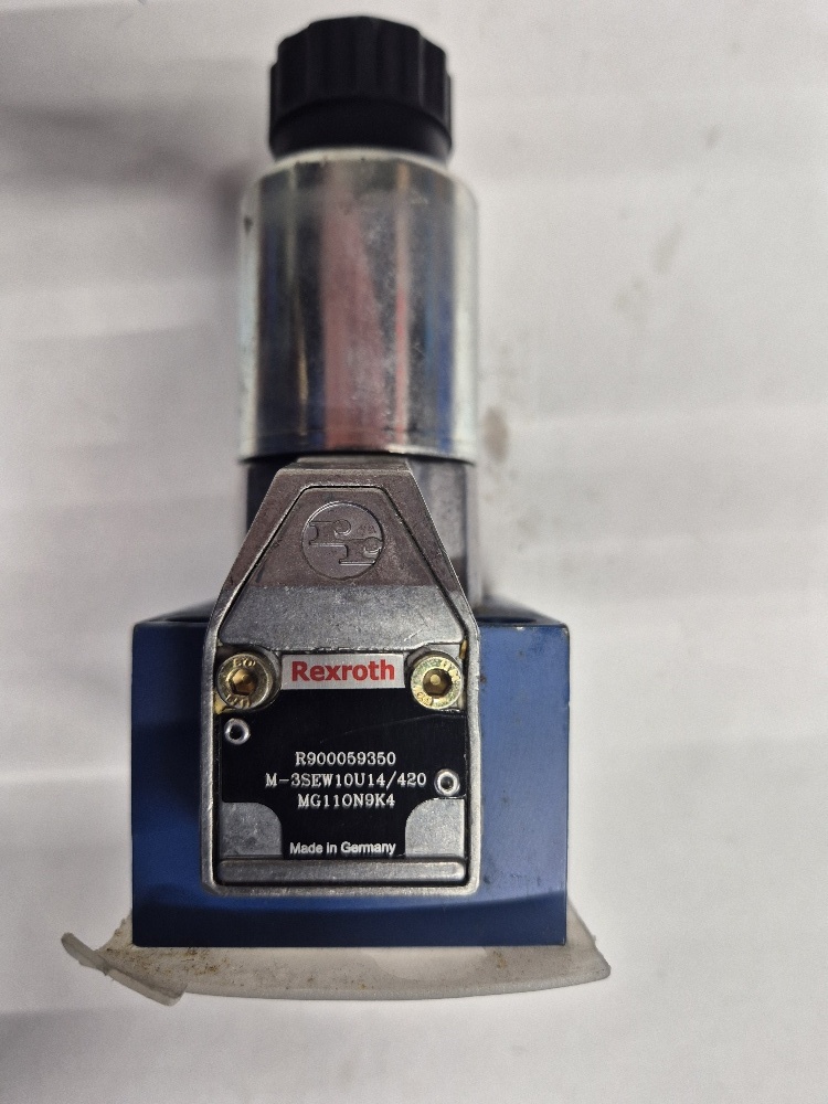 M-3 SEW 10 U14/420 M G110 N9K4 3/2 Cetop05 directional seat valve Rexroth