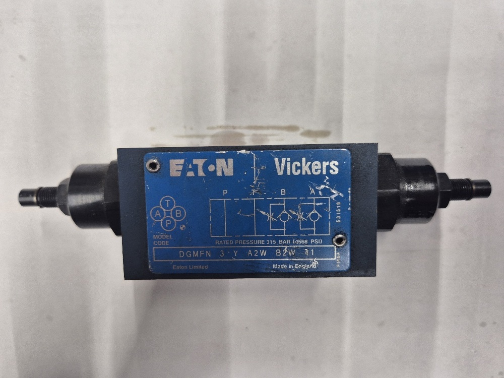 DGMFN 3 Y A2W B2W 41 Cetop03 throttle/check valve in A+B Vickers / Eaton