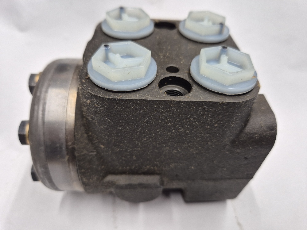OSPC80-ON 150-1157 Steering unit Danfoss