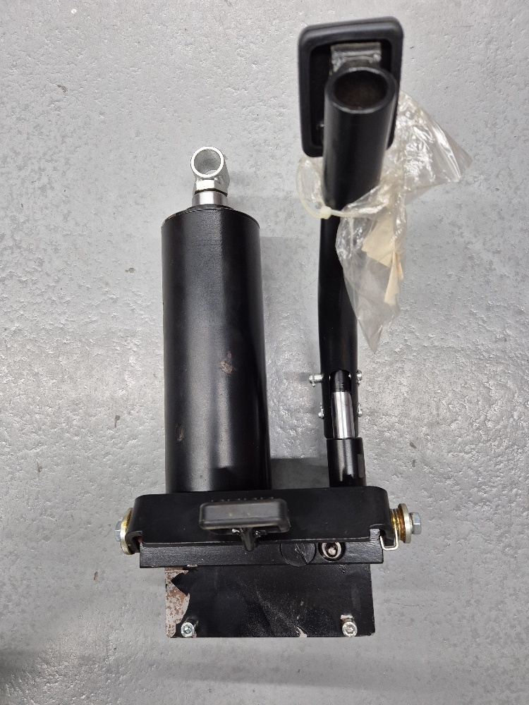 3286-350 Lift Cylinder Fetra