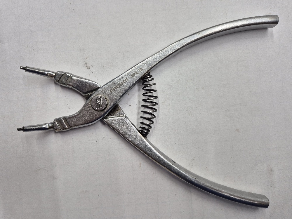 169E.18 >18-60mm< 45° Seeger ring Pliers Facom Used