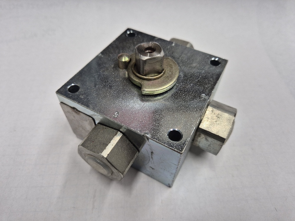 MW 8 DN10 3-way Ball Valve Argus