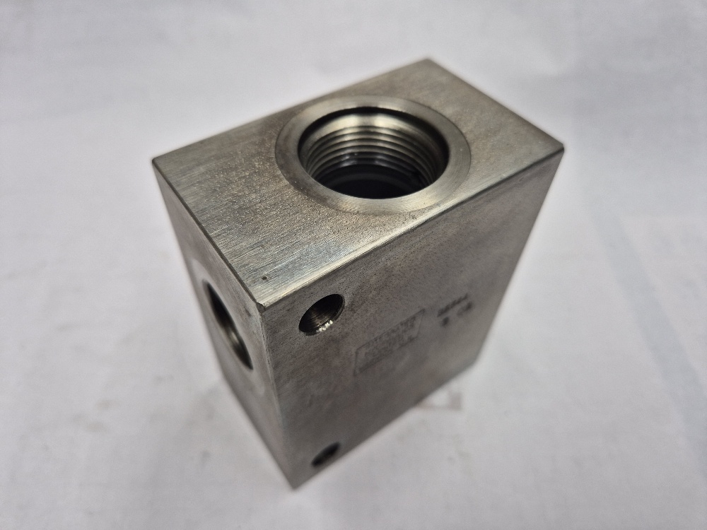 B5544 Manifold Cavity A877 Integrated