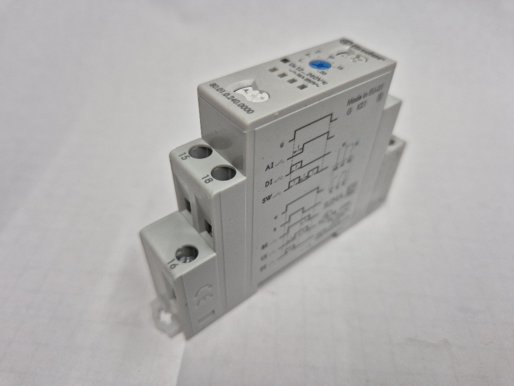 80.01.0.240.0000 Timer relay Finder