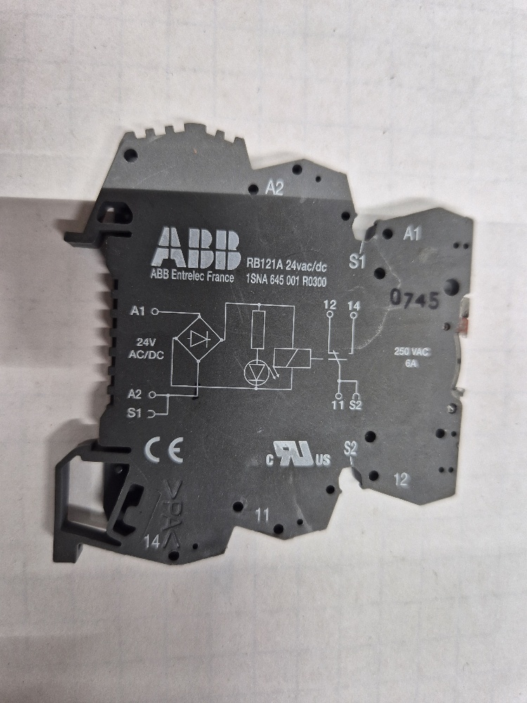 RB121A 24vac/dc Interface Relais ABB