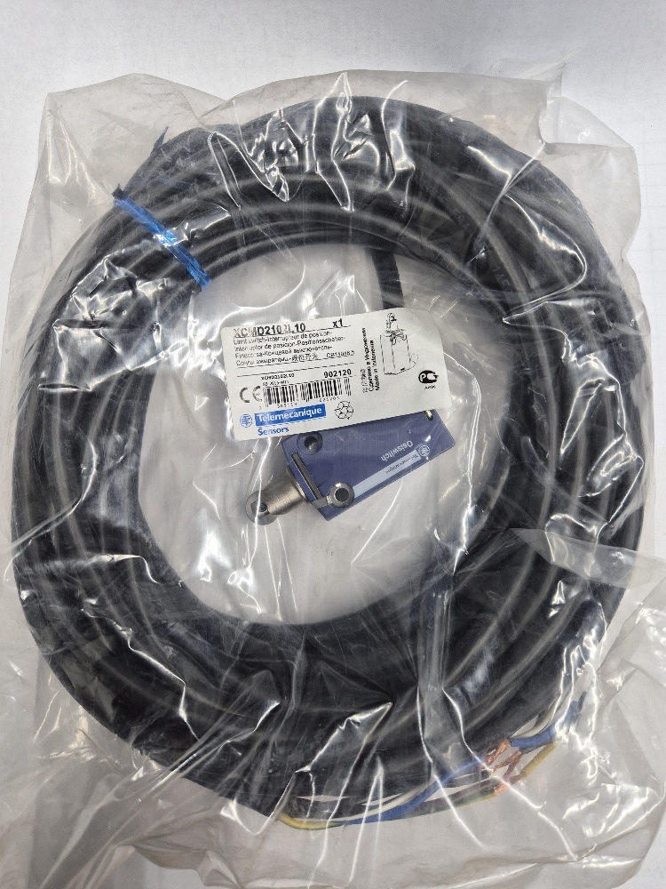 XCMD2102L10 schakelaar Telemecanique