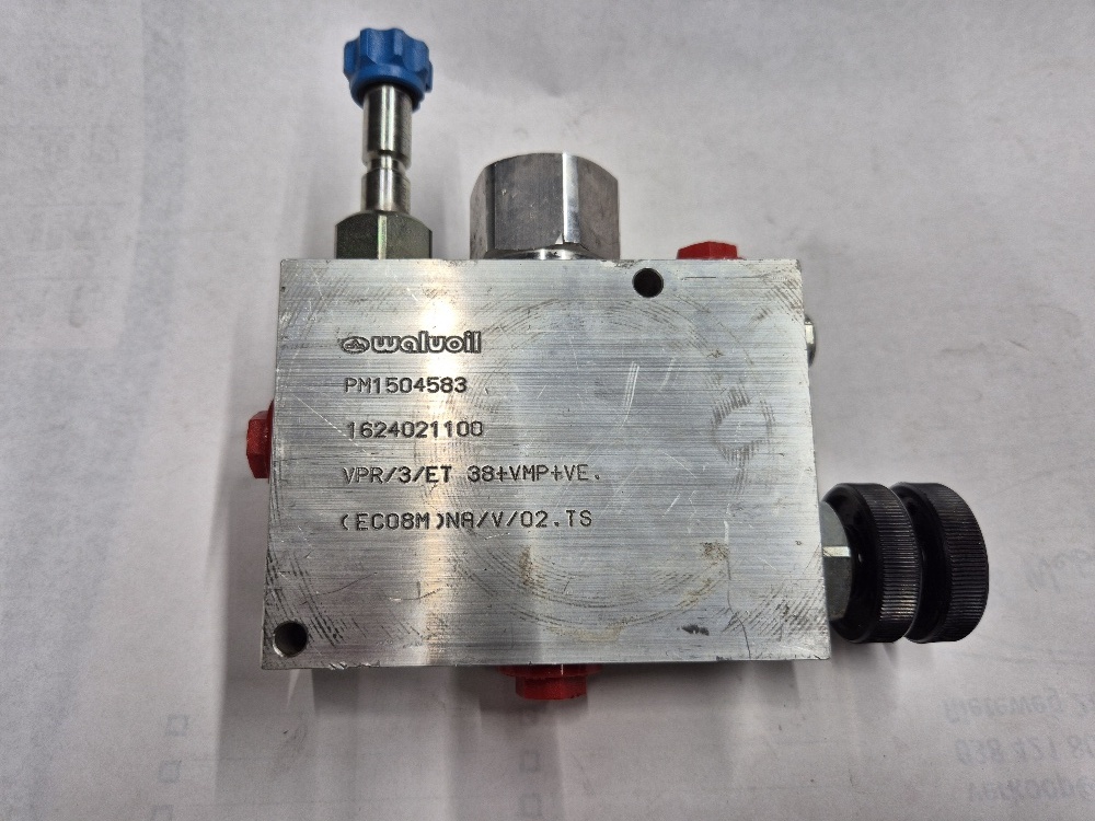 VPR/3/ET 38+VMP+VE 3-way flowcontrol Walvoil