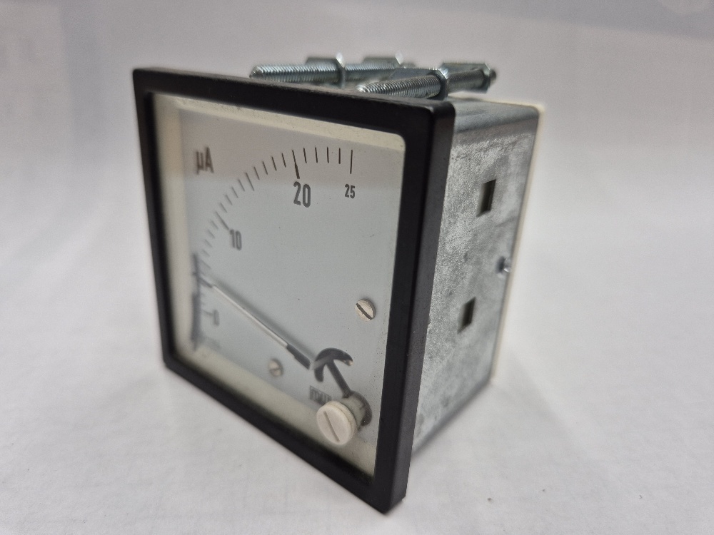 SJ18753880002 Inbouw meter µA