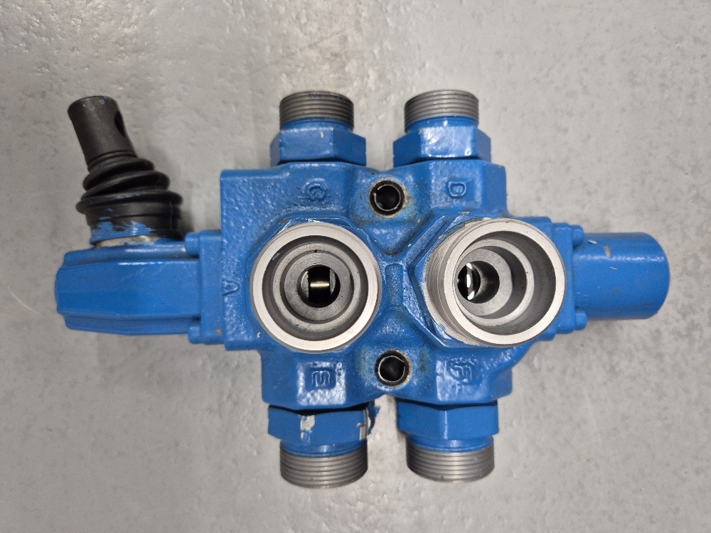 DF20/6 A 12 L 6/2 Ventiel Walvoil Used