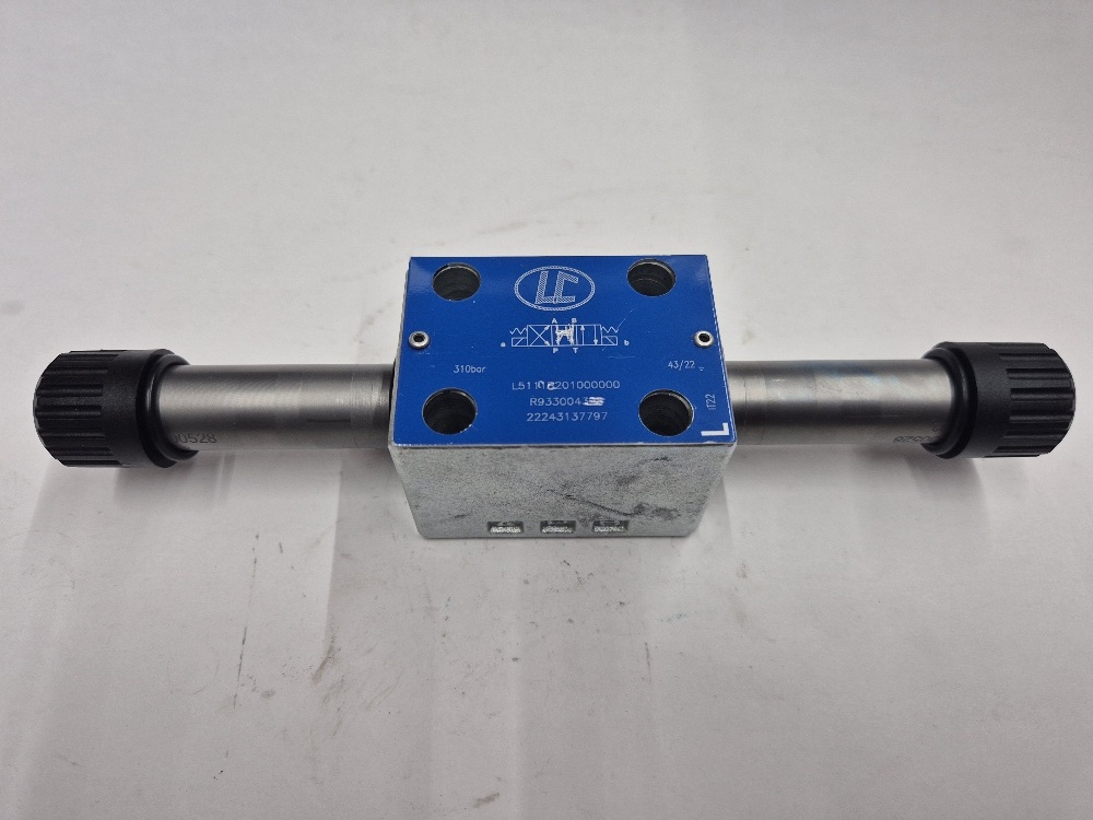 L5111 C201 000000 4/3 Cetop03 valve LC