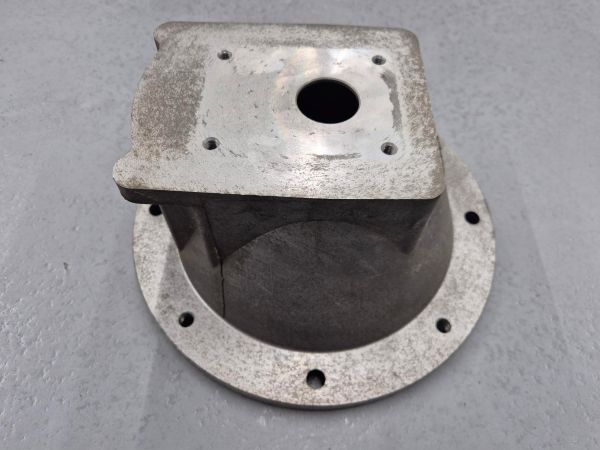 L302 Bell-housing 300mm-Gr2 L=150mm Hydr-app Used