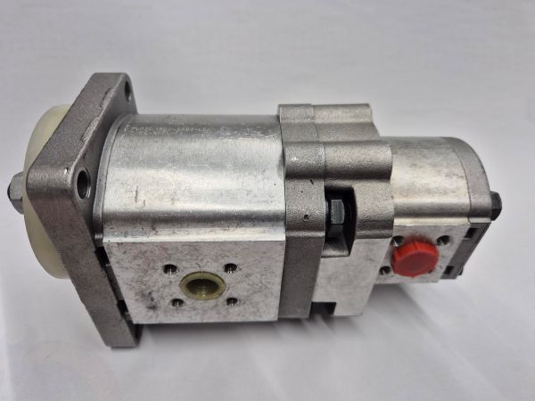 PLP20.16D0-54B2-LBE/BC-N-EL-ES / PLP10.2 D0-88V6-I-BB/BA-N-I-FS dubbel tandwielpomp Casappa Used