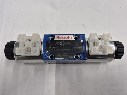 [500637] 4WE 6 E62/EG24N9K4/V 4/3 Cetop03 valve Rexroth