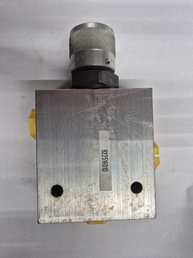 [500733] PP16A-AM0B/34 3-way flowcontrol valve Walvoil
