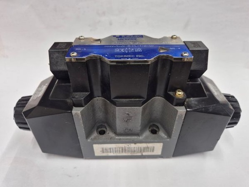 [501370] DG4V-5-2C-M-PL-T-6-40 4/3 NG10 ventiel Vickers / Tokimec